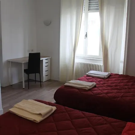 Pensjonat Casa Helzel *