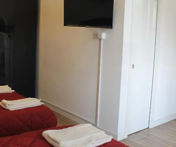 Casa Helzel 4* نابولي