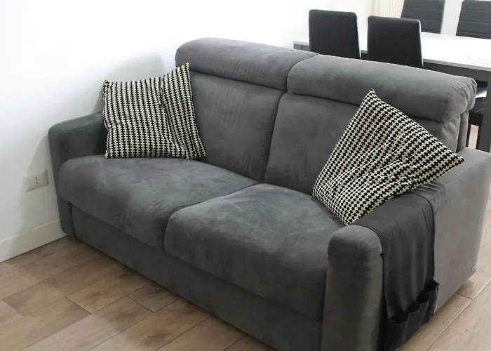 Casa Helzel 4* نابولي