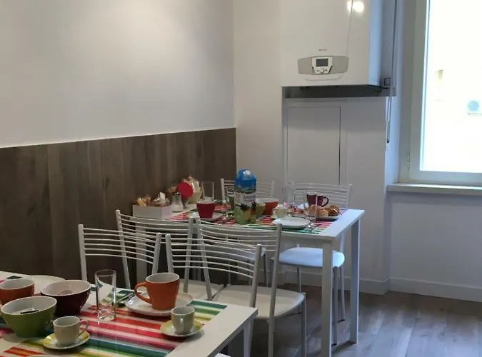 Casa Helzel بيت ضيافة نابولي